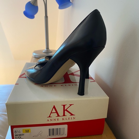 Souliers cuir noir, Anne Klein - Picture 3 of 3